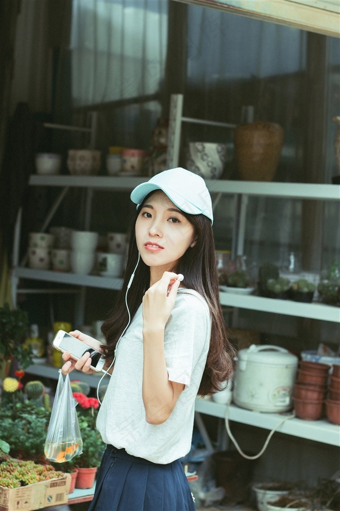 吃着奶头扣下面爽吗