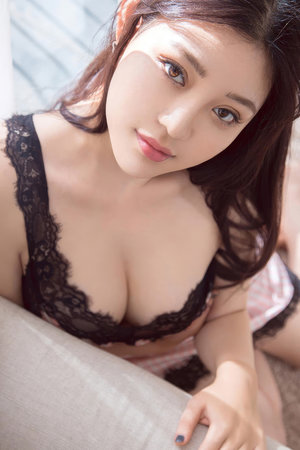 冰公主拉粑粑的样子