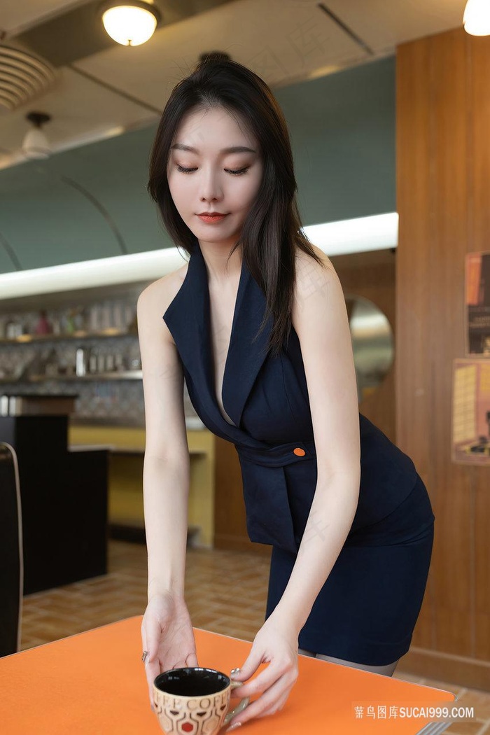 丝袜日本美女高清播放